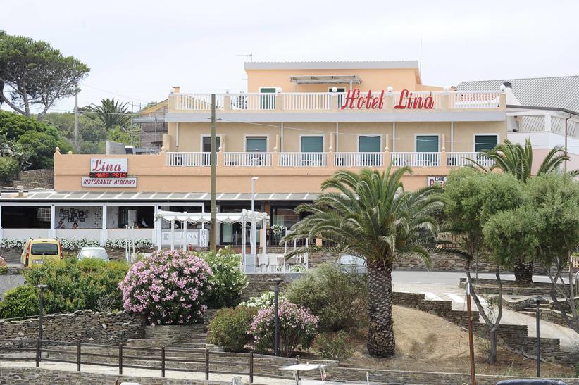 Lina Hotel Stintino Bagian luar foto